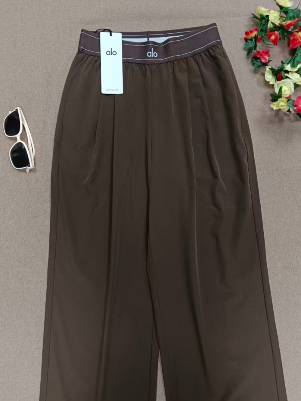 Espresso Brown🌷ALO Yoga Suit Up Wide Leg Trouser🍒NWT - Picture 2 of 8
